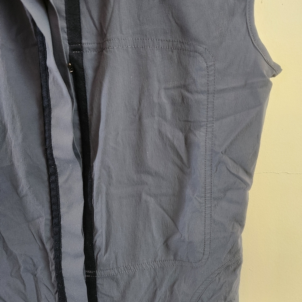 Mountain Hardwear Sleeveless Button Down Top Lightweight Hiking Blue Medium 8 - Picture 4 of 11